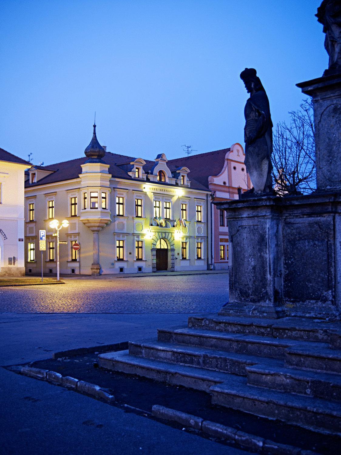亚历山大酒店 Stříbro 外观 照片