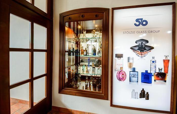 亚历山大酒店 Stříbro 外观 照片